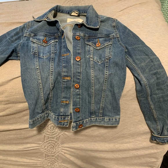 h&m jean jackets